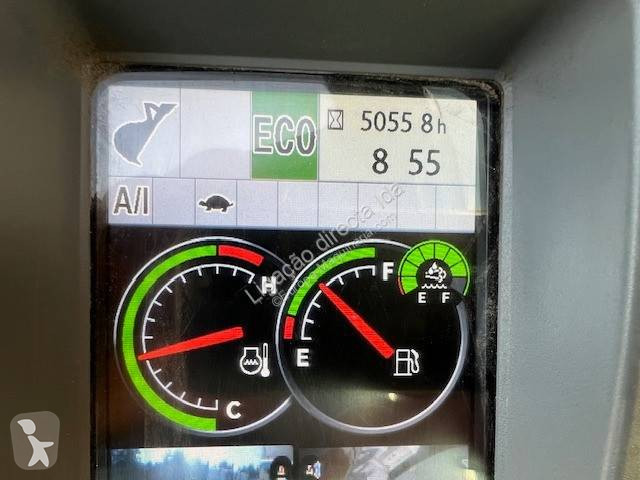Escavadora Hitachi ZX135-6