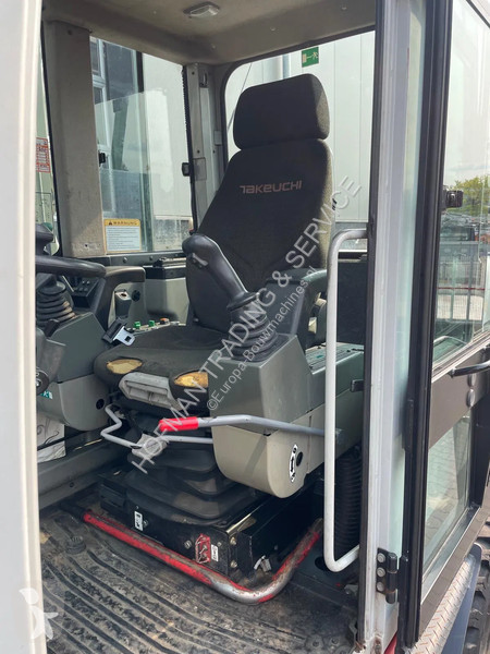 Skovel Takeuchi