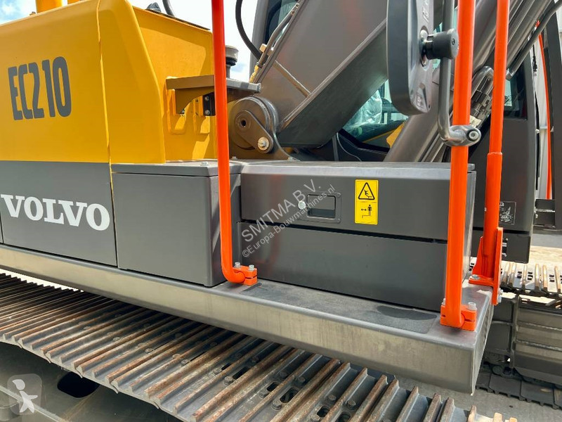جرافة Volvo
