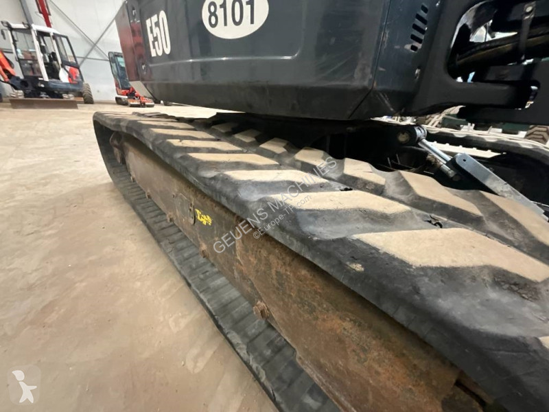 Escavadora Bobcat E 50 EM