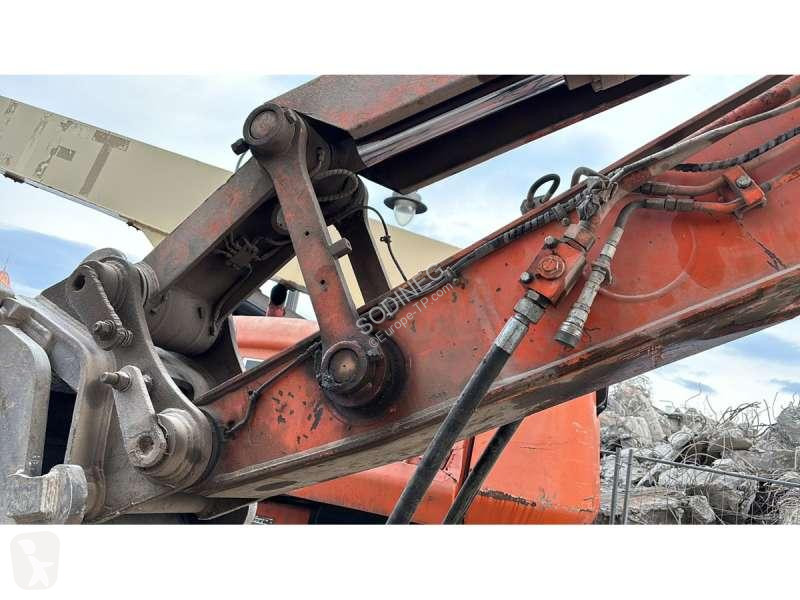 Excavadora Hitachi LC-3