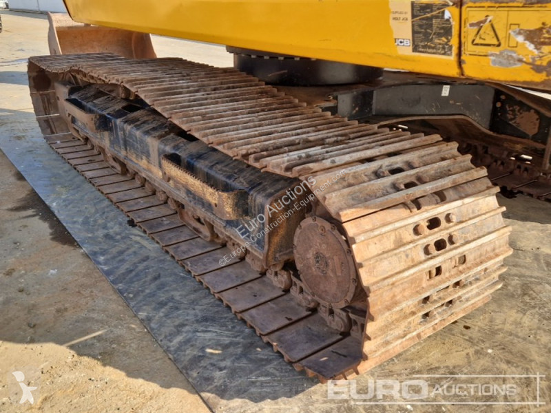 جرافة JCB 220X LC