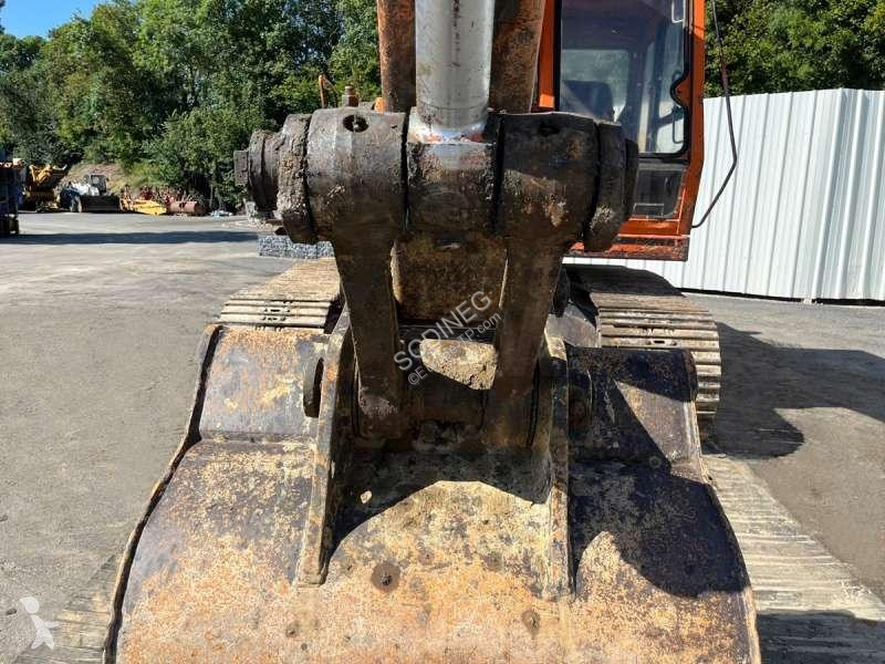 Escavatore Hitachi  UH073
