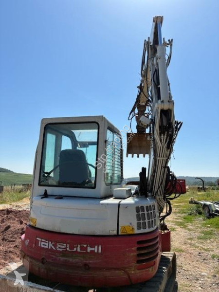 Excavadora Takeuchi 153FR