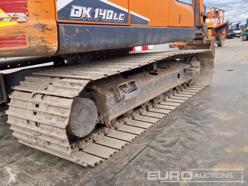 Escavadora Doosan -7