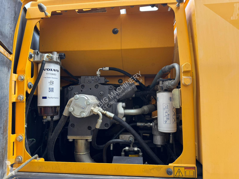 Excavadora Volvo