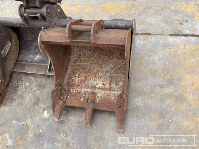 جرافة Kubota U27-4