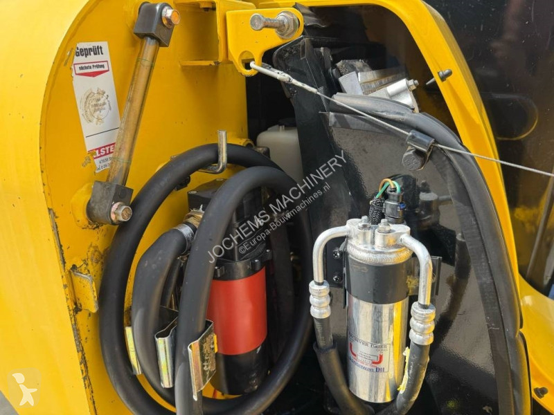 Excavator Hyundai Robex 55-7