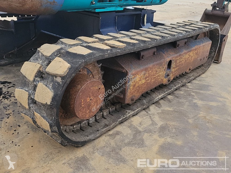Escavatore Kubota K-020