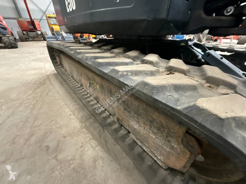Escavadora Bobcat E 50 EM