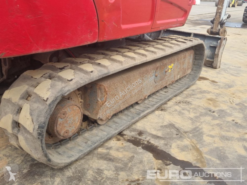 Escavadora Takeuchi TB216