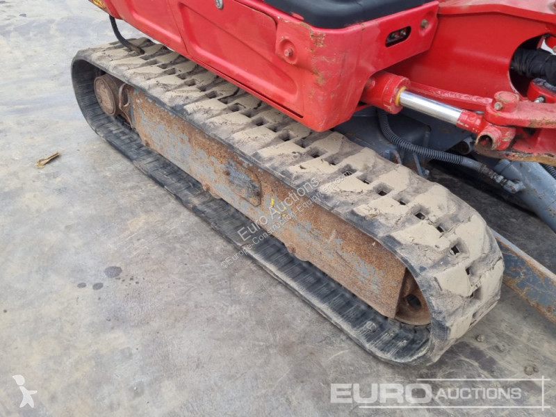 Escavadora Takeuchi TB216
