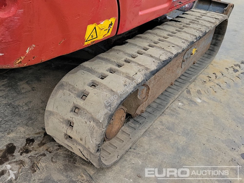 Escavadora Takeuchi TB216