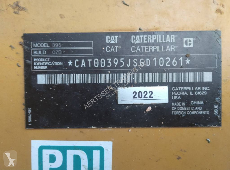Lopatový nakládač Caterpillar 395 (Saudi Arabia)