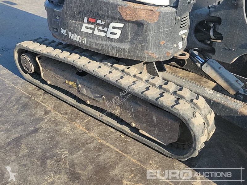 Escavadora Bobcat