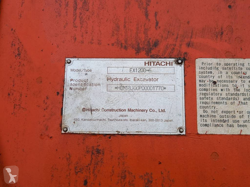 Excavator Hitachi Longreach 28m (Abu Dhabi)