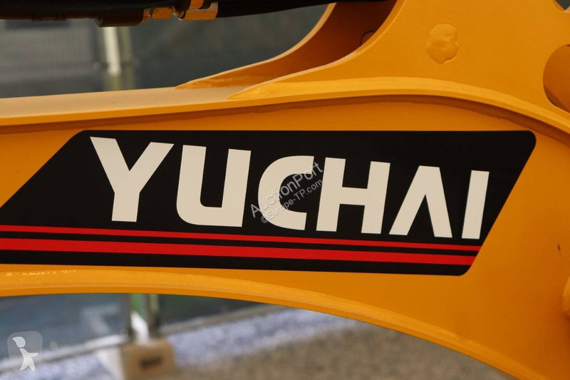 Escavadora  YU CHAI U17