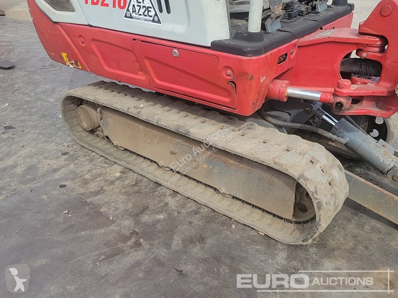 Graafmachine Takeuchi TB216