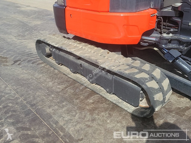 Lopatový nakládač Kubota U36-4