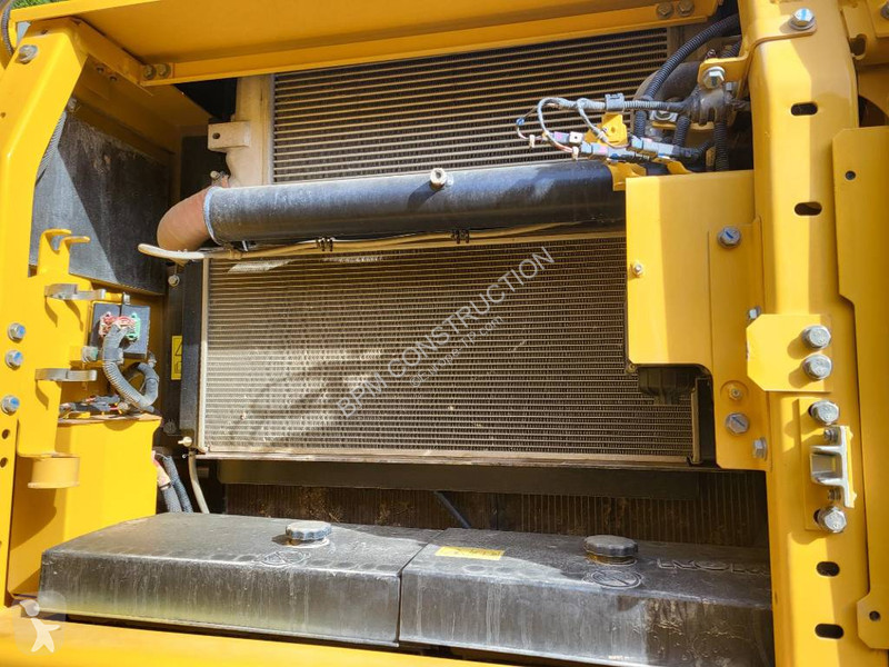 Escavadora Komatsu HB365NLC-3E0