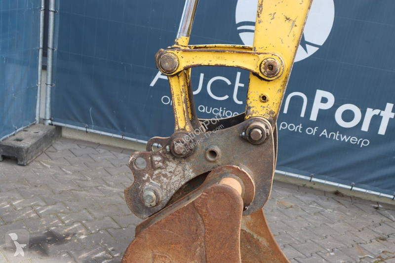 Escavatore Komatsu MR-8