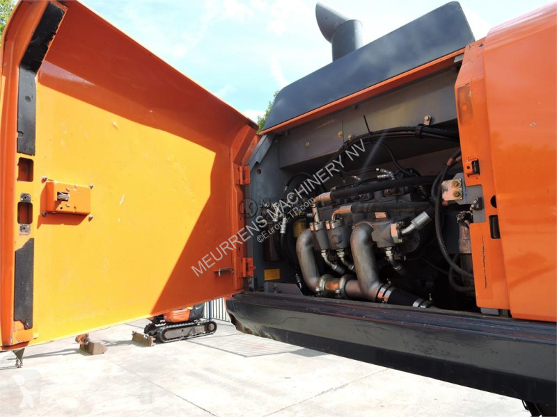 Excavadora Hitachi LC
