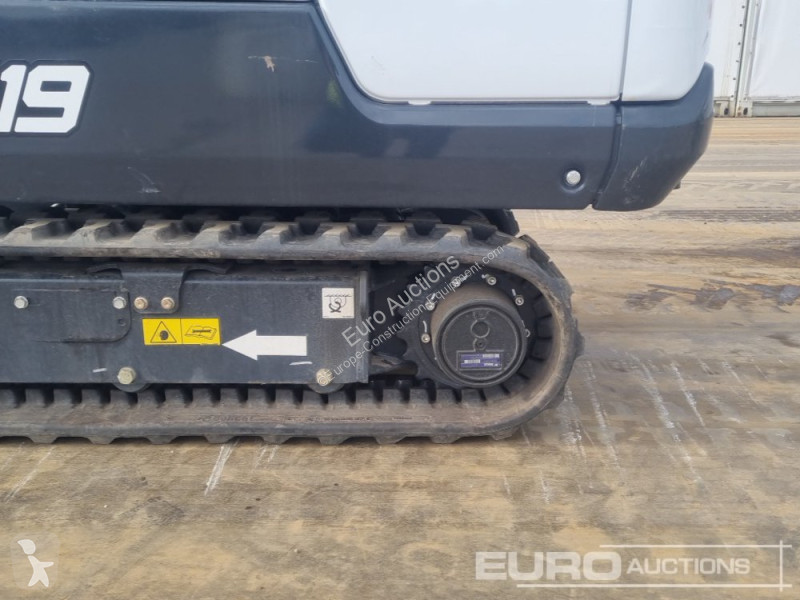 Lopatový nakládač Bobcat E19