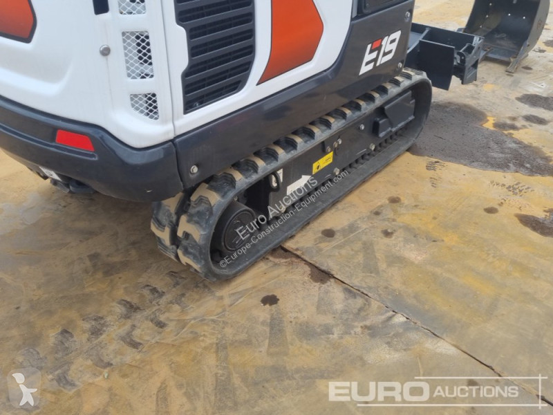 Lopatový nakládač Bobcat E19
