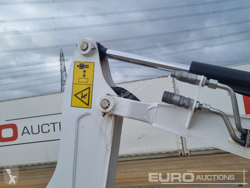 Lopatový nakládač Bobcat E19