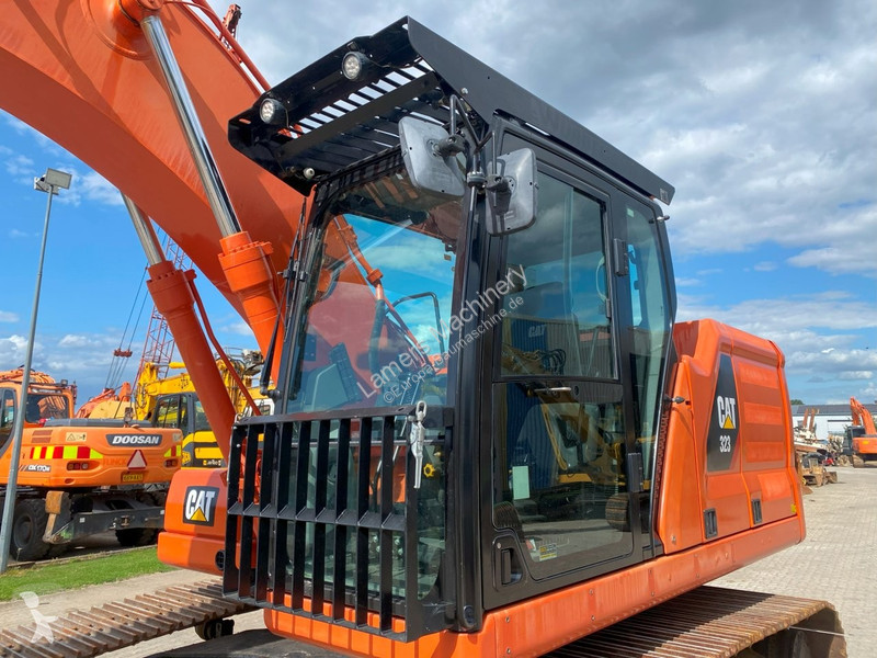 Escavadora Caterpillar 323 Next Gen NVT