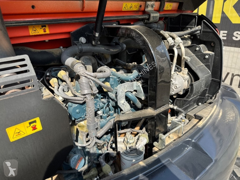 Escavadora Kubota KX 80-4