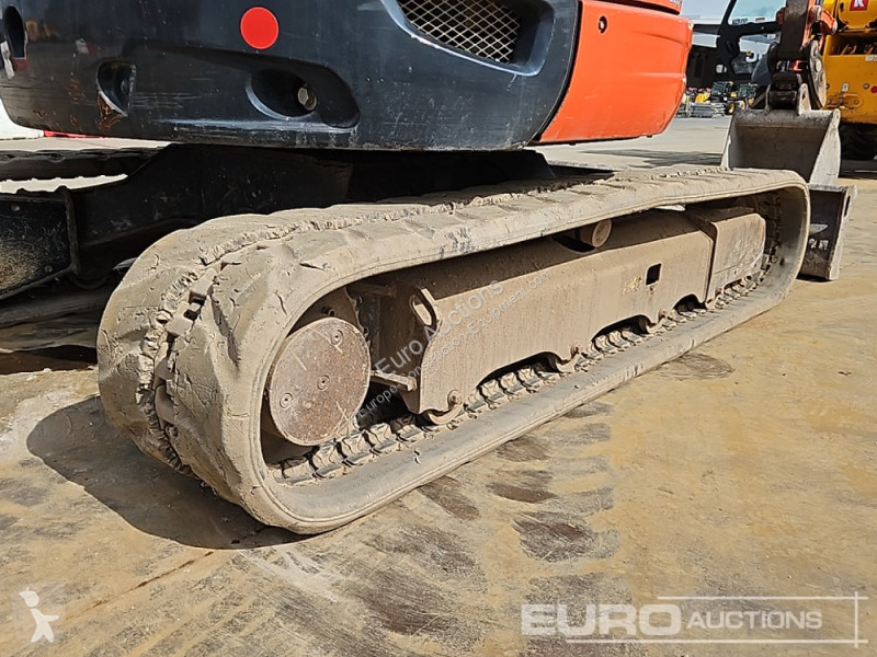 Lopatový nakládač Kubota U48-4
