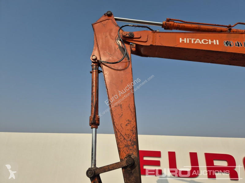 Escavadora Hitachi
