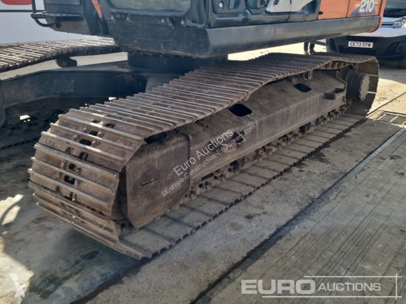 Escavadora Hitachi -6
