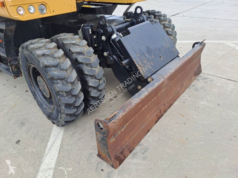 Excavator Caterpillar F