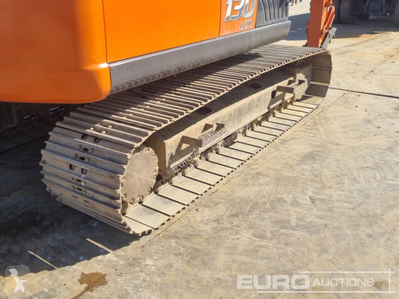 Excavadora Hitachi -7