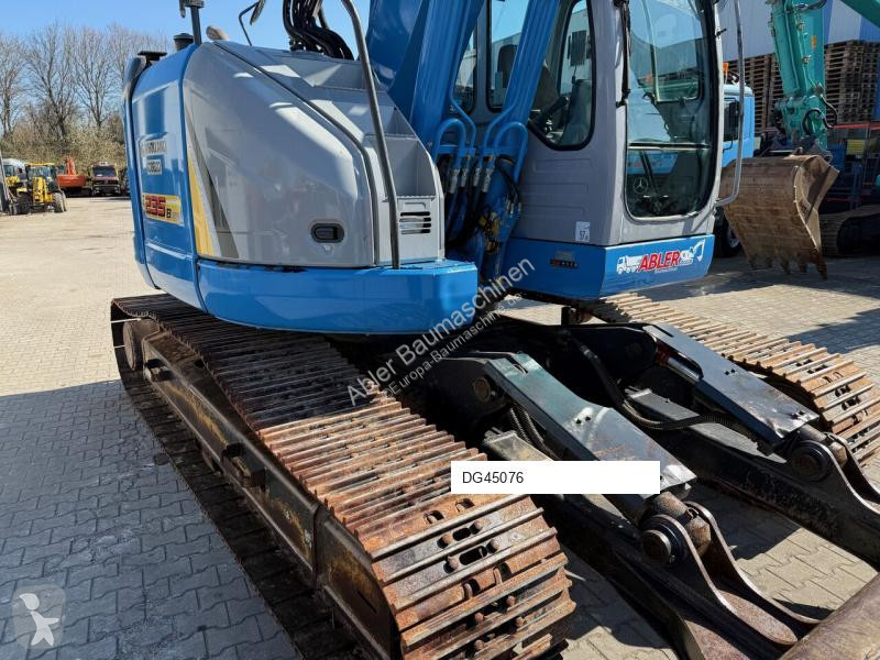 Excavator New Holland Kobelco E235 BSR-2...