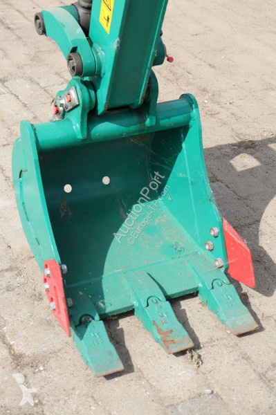 جرافة  CTX8020