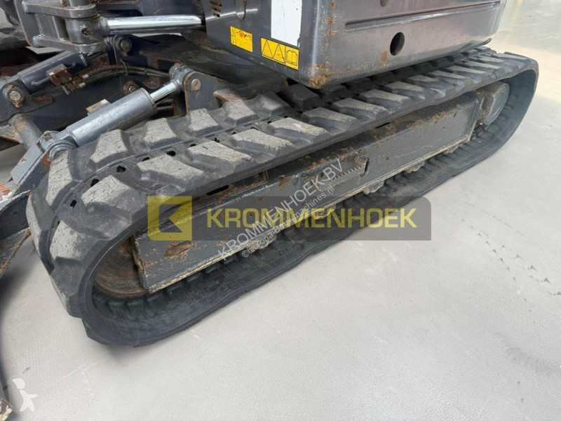Escavadora Doosan DX 85R-3