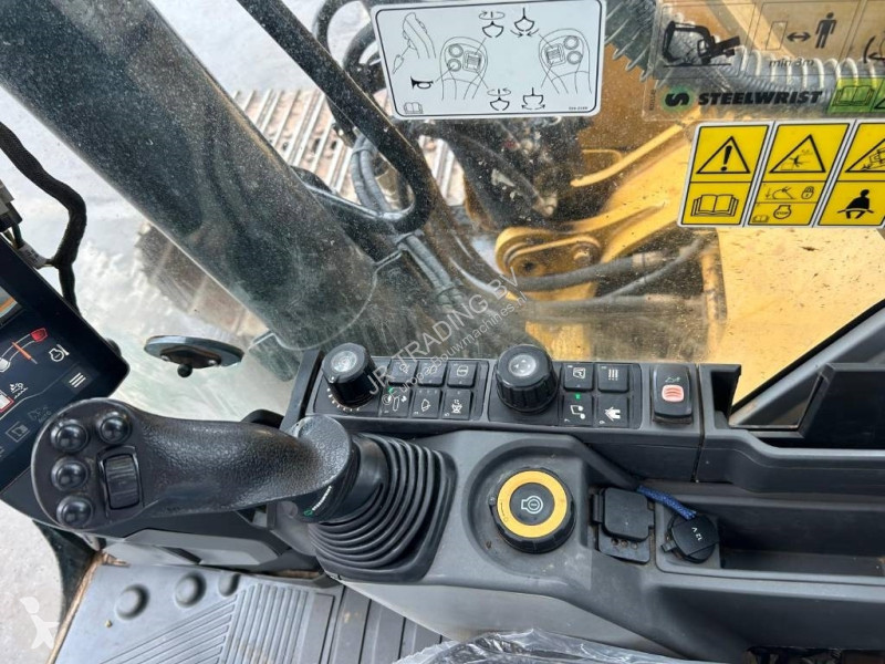 Excavator Caterpillar 320