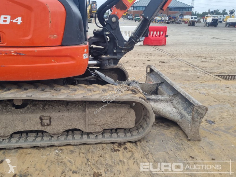 Lopatový nakládač Kubota U48-4