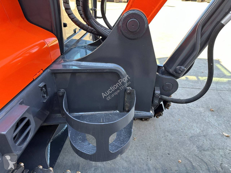 Skovel Doosan -9C
