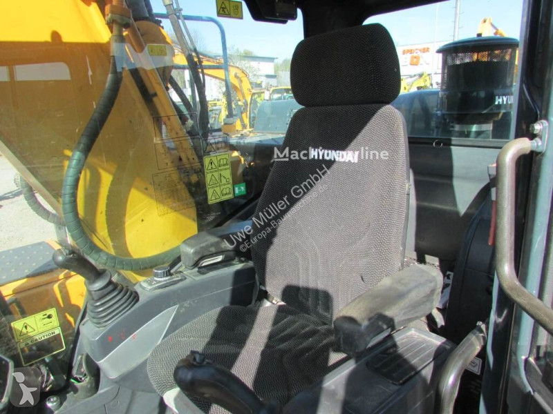 Graafmachine Hyundai Kettenbagger / 66.000 EUR...