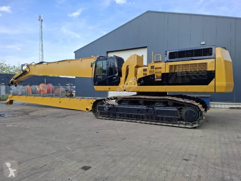 Lopatový nakládač Caterpillar 374 D L
