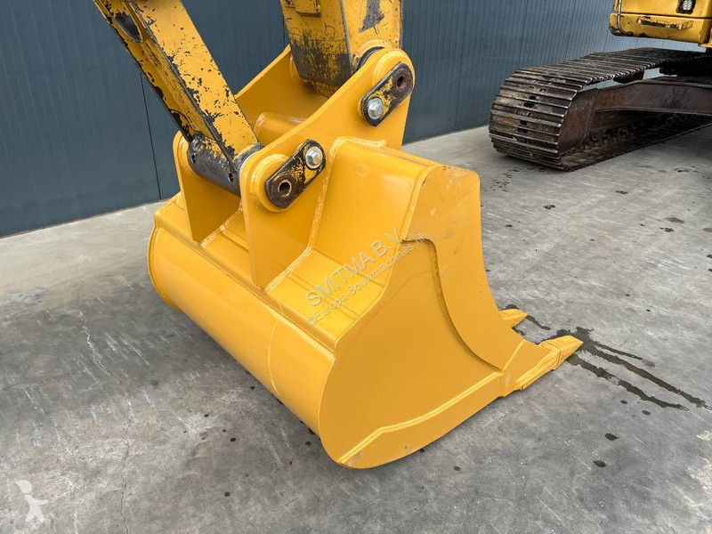 جرافة Caterpillar L