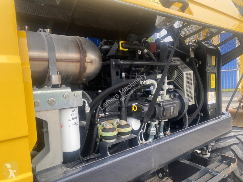 جرافة Yanmar B95w .