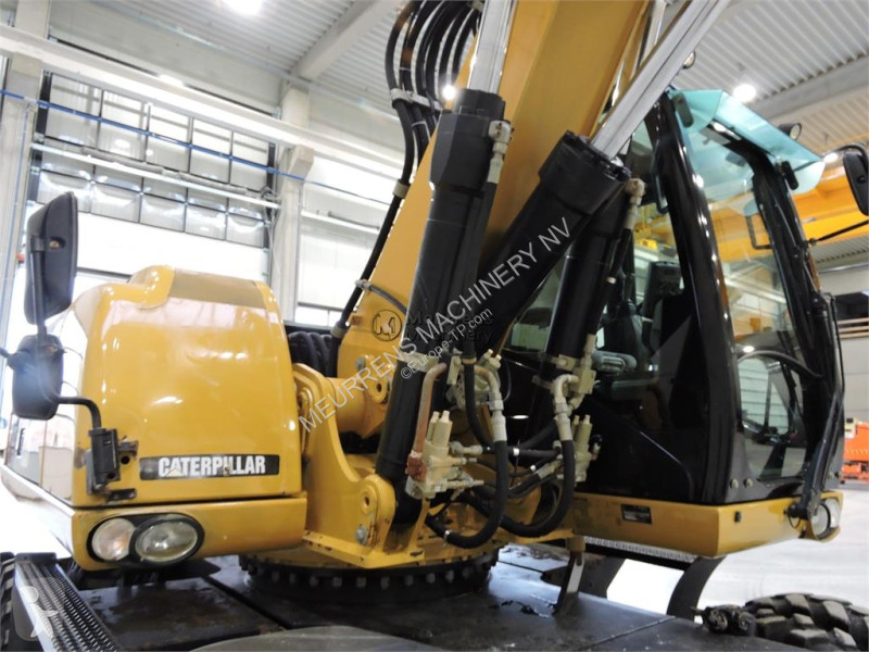 جرافة Caterpillar D