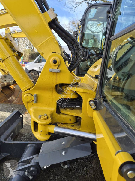 جرافة Komatsu PC80MR-5