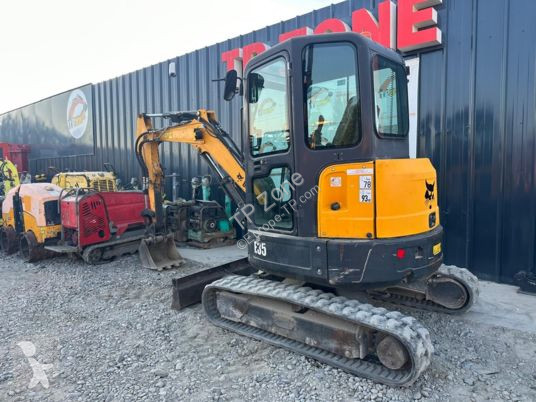 Lopatový nakládač Bobcat e35 cabine à 23500 € ht