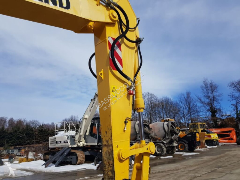 Escavatore New Holland WE210